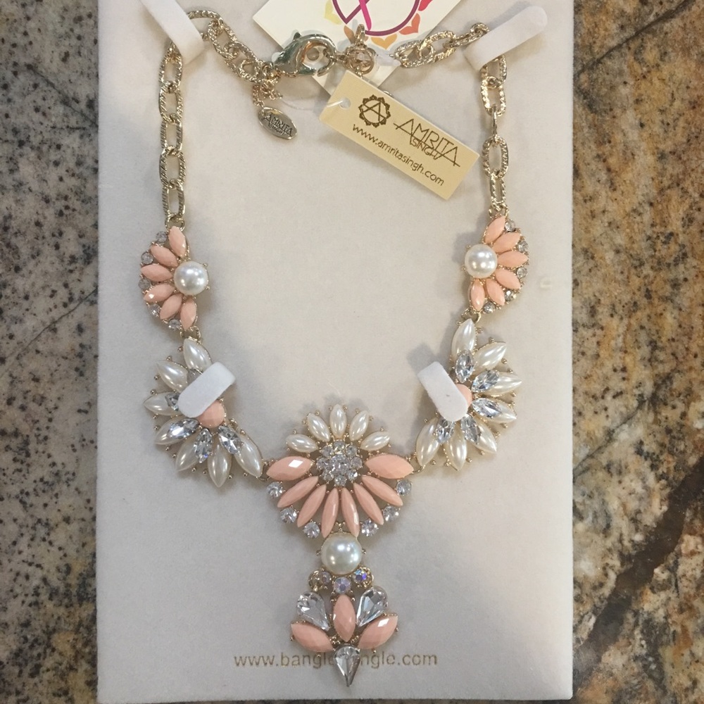 🎉 HP 🎉 NWT Amrita Singh Peach & Pearl Necklace - Picture 2 of 8